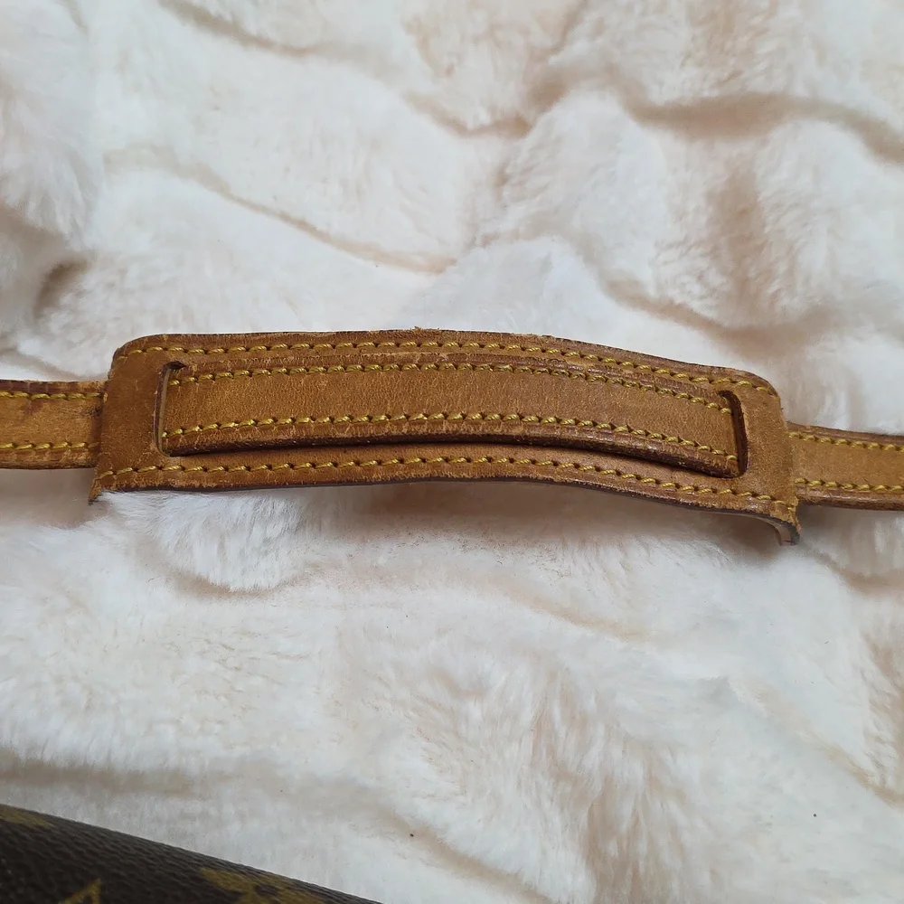 Authentic LOUIS VUITTON Chantilly MM Crossbody